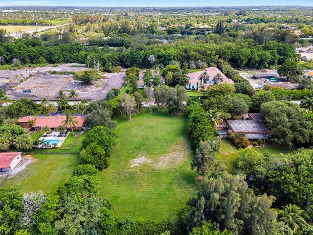 2 of 8 - 11319 Nw 4th St, Plantation, FL