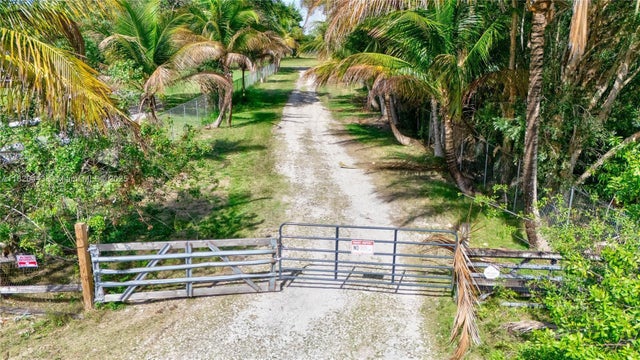 2 of 5 - 17100 Sw 54th St, Southwest Ranches, FL
