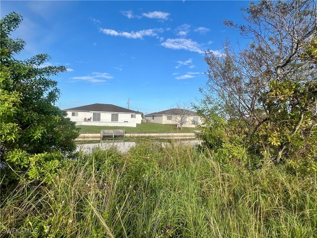 1424 Ne 9th Ave, CAPE CORAL