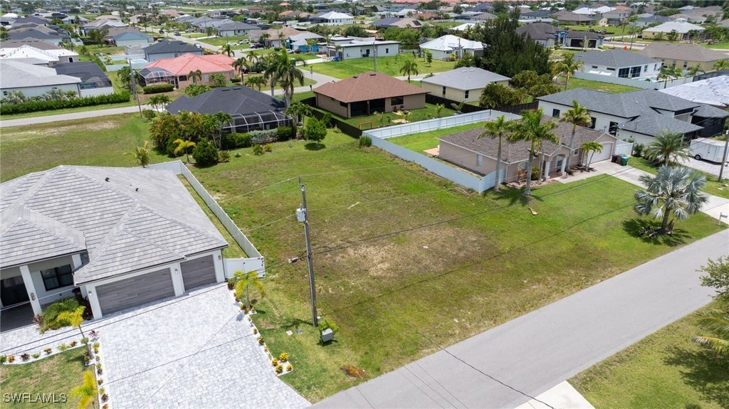 105 Nw 35th Pl, CAPE CORAL