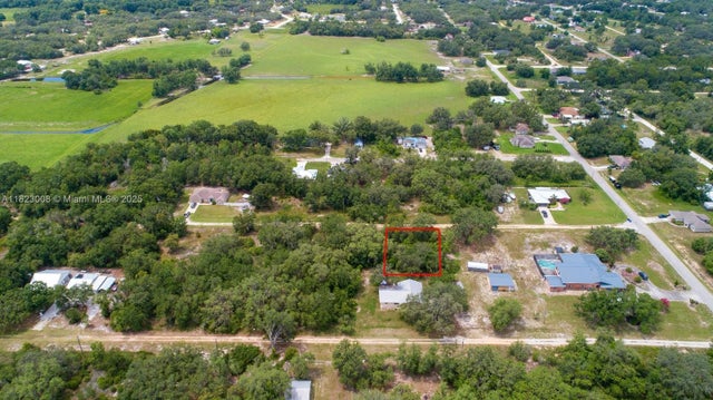 1 of 8 - 2644 London Rd, Avon Park, FL