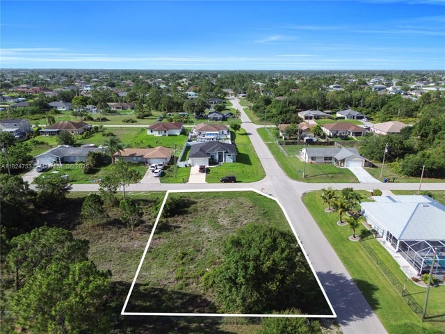 4 of 7 - 3418 5th St Sw, Lehigh Acres, FL