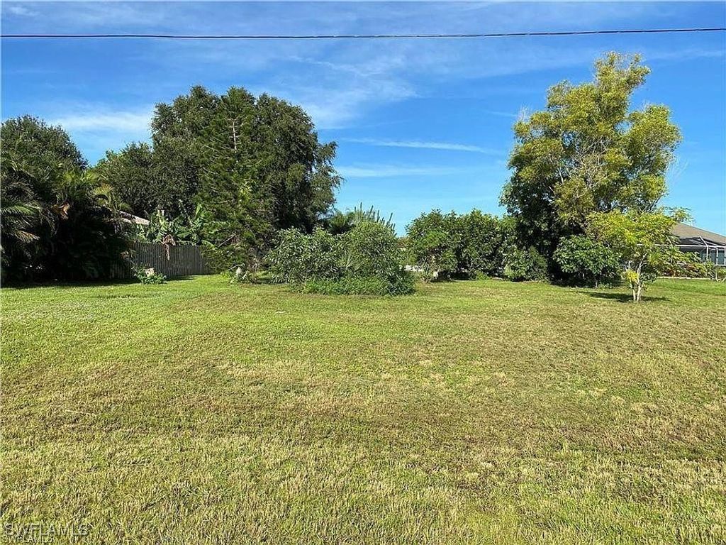 538 Diplomat Pkwy W, Cape Coral