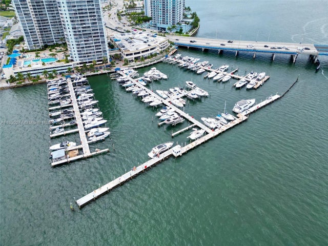 4 of 17 - 7601 E Treasure Dr #c-108, North Bay Village, FL
