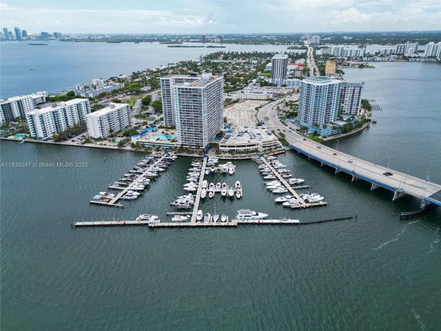 5 of 17 - 7601 E Treasure Dr #c-108, North Bay Village, FL