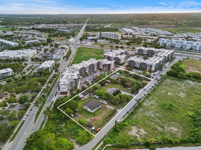 4 of 7 - 14210 Henderson St, Homestead, FL