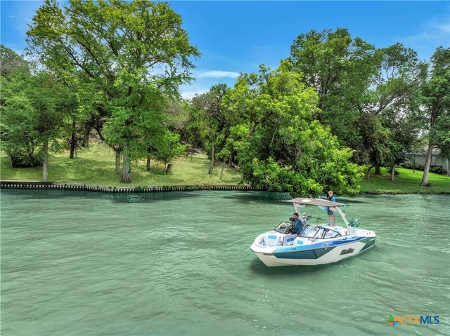 , 585480, Land / Farm, 505 E Zipp Road, New Braunfels, Texas, Fox Glen, , 78130