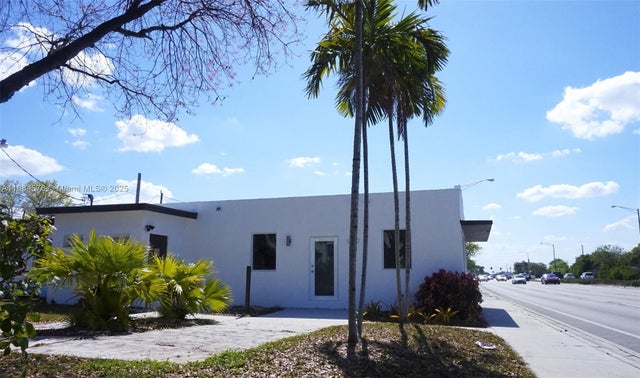 2 of 23 - 5232 Pembroke Rd, West Park, FL