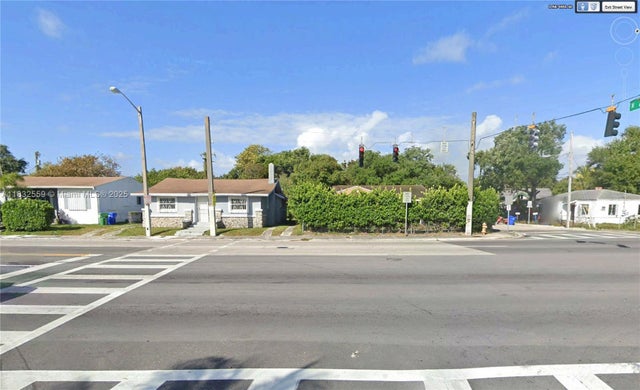 2 of 2 - 4848/4860 N Miami Ave, Miami, FL