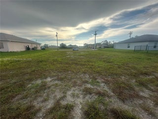 Photo of Listing #A11837781