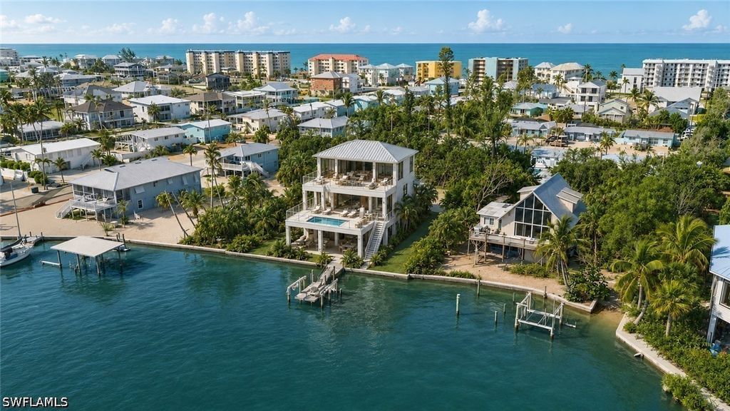 4851 Dolphin Ln, Fort Myers Beach