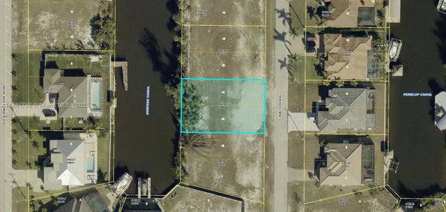 1 of 2 - 1612 Nw 39th Ave, Cape Coral, FL