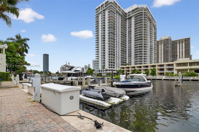 3 of 3 - 19925 Ne 39th Pl Boat Slip #14, Aventura, FL