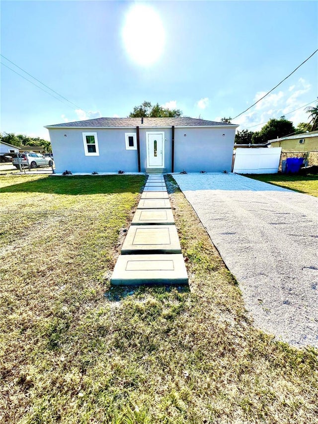 2 of 22 - 5803 Arthur St, Hollywood, FL