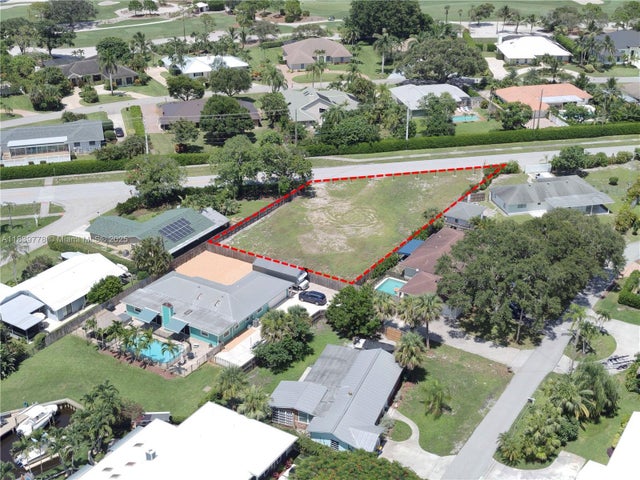 2 of 8 - 18870 Se Country Club Dr, Jupiter, FL