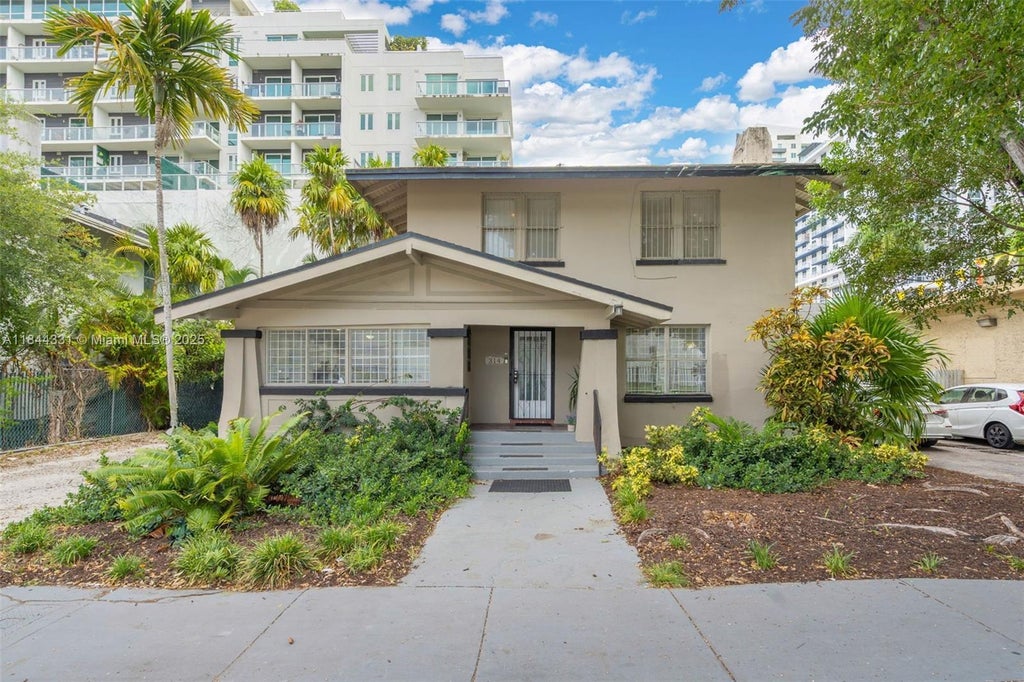314 Ne 26th Ter, Miami