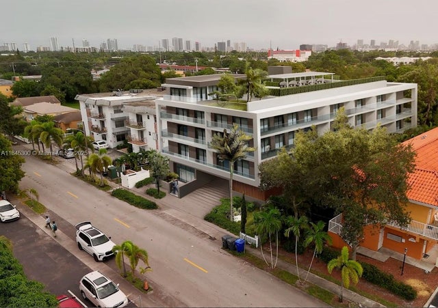 5 of 20 - 2246 Monroe St, Hollywood, FL