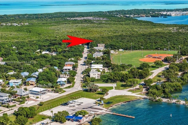 2 of 3 - 186 Dove Creek Dr, Key Largo, FL