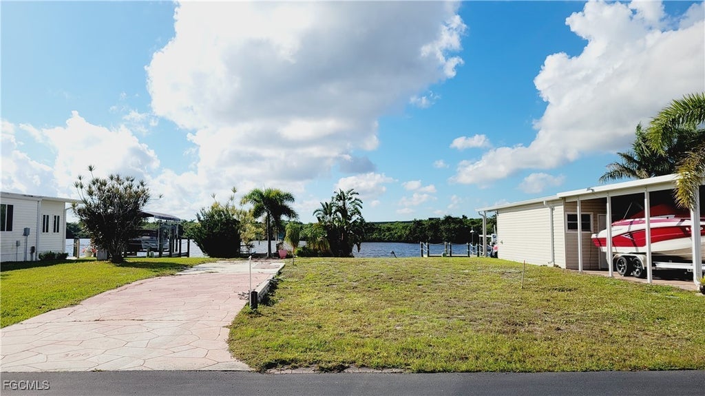 306 Shoreland Dr, FORT MYERS