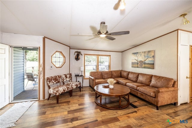 4771 County Road 228, Gonzales