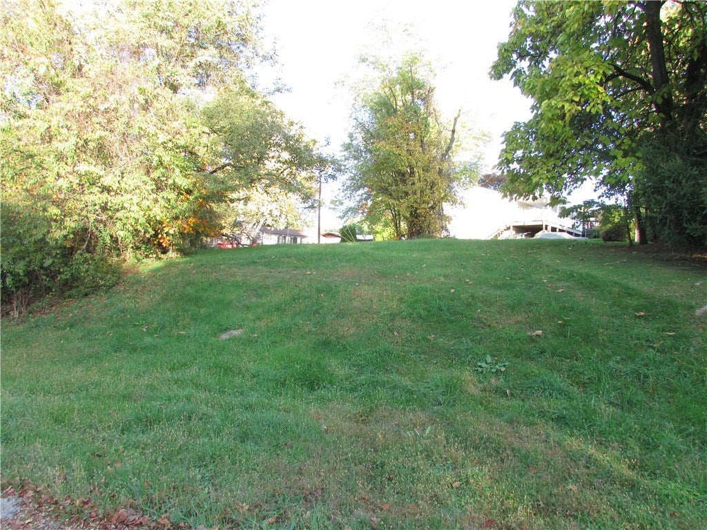 301 Oak Avenue, Elizabeth Twp/Boro