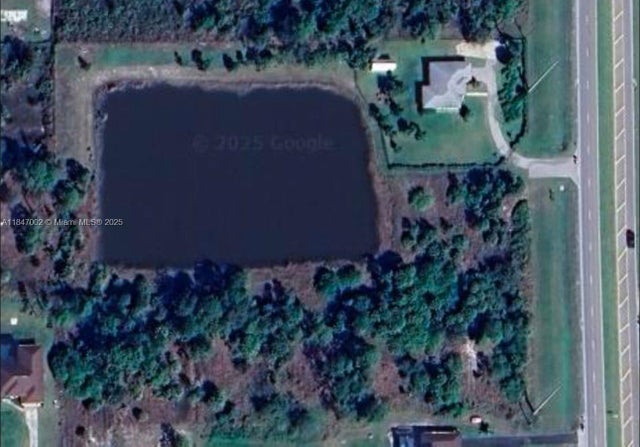 2 of 3 - 35xx Everglades Blvd, Naples, FL