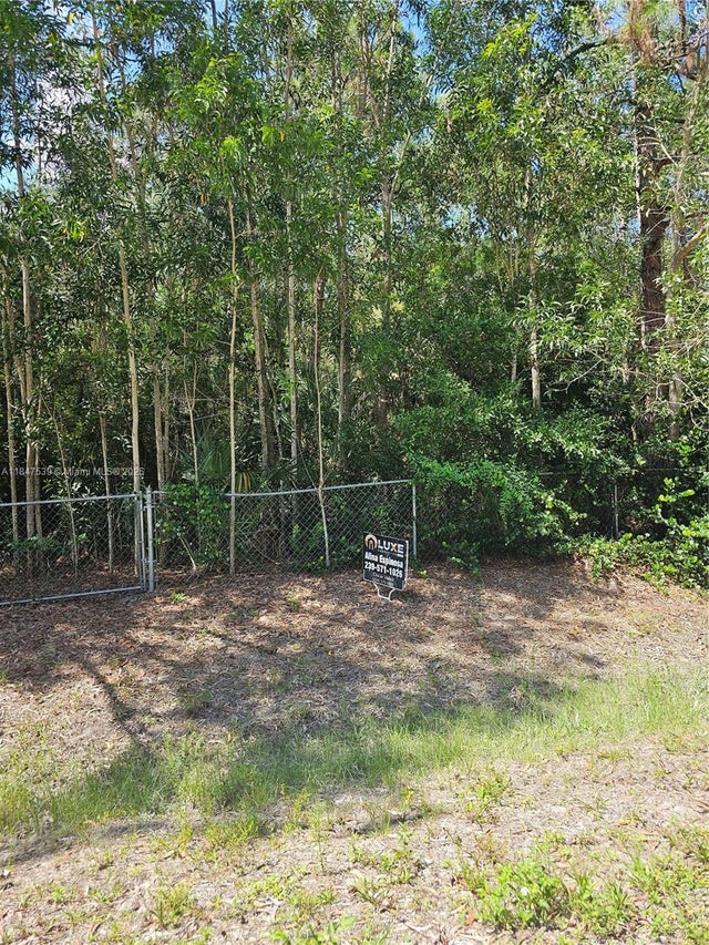 1 of 3 - Xxxx N 63rd Lane N, West Palm Beach, FL