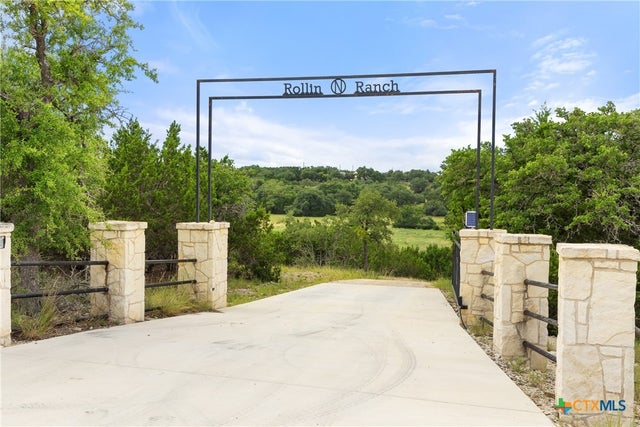 270 Rollin N Ranch Road, Blanco