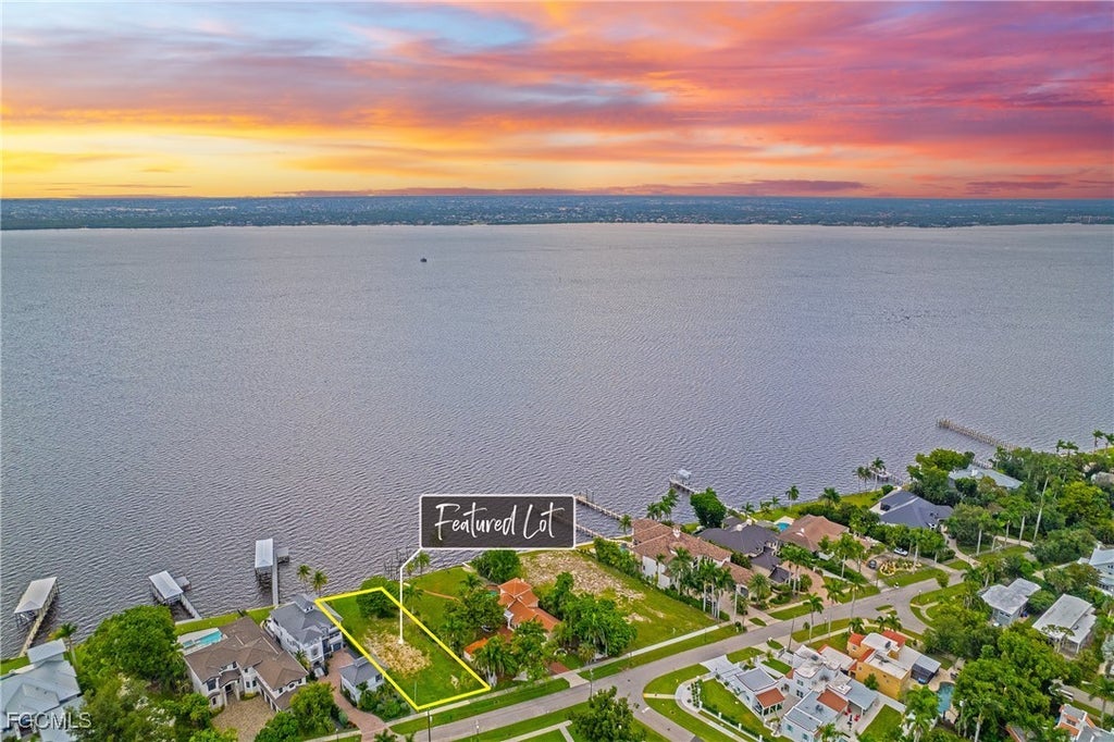 2904 Valencia Way, FORT MYERS