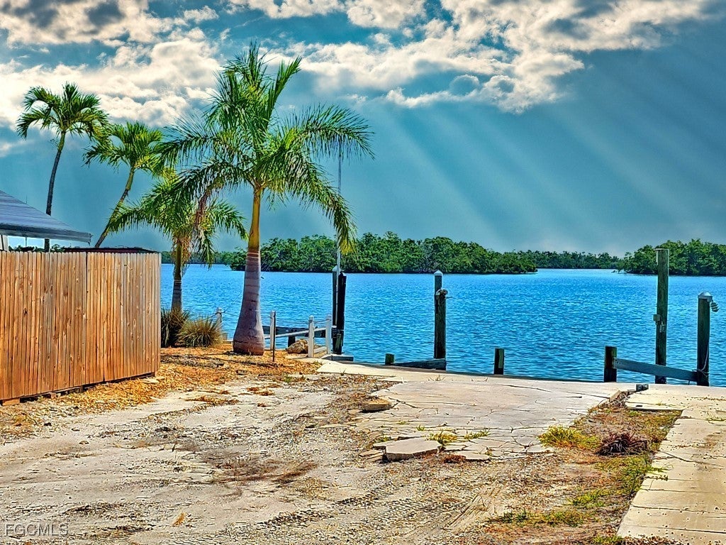 63 Emily Ln, FORT MYERS BEACH