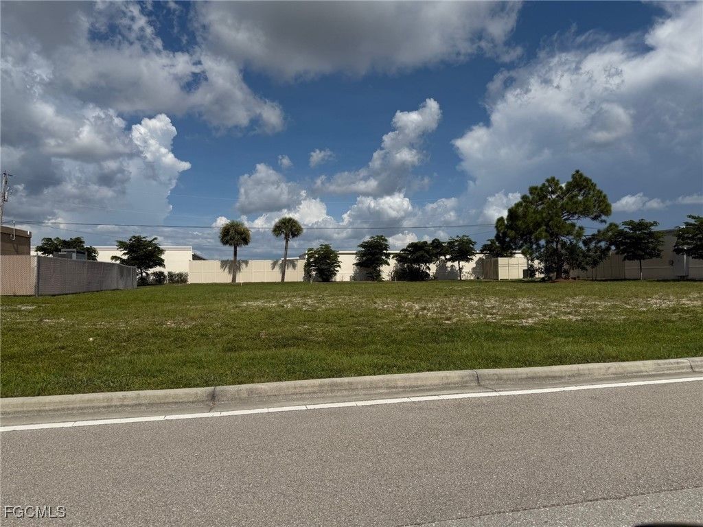 4209 Sw 9th Ave, CAPE CORAL
