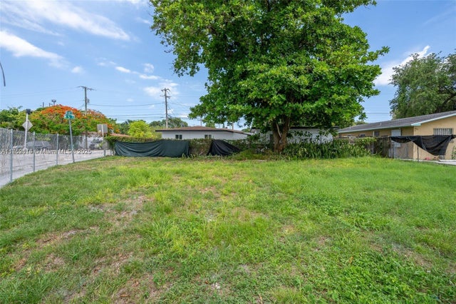 3 of 4 - 540 Nw 69th St, Miami, FL