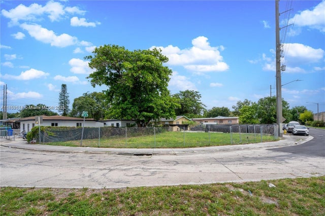 4 of 4 - 540 Nw 69th St, Miami, FL