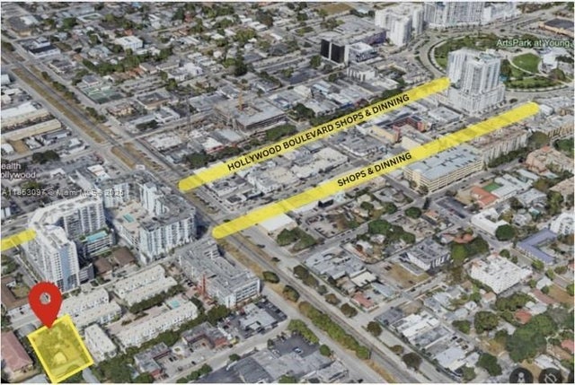 4 of 5 - 2202 Van Buren St, Hollywood, FL