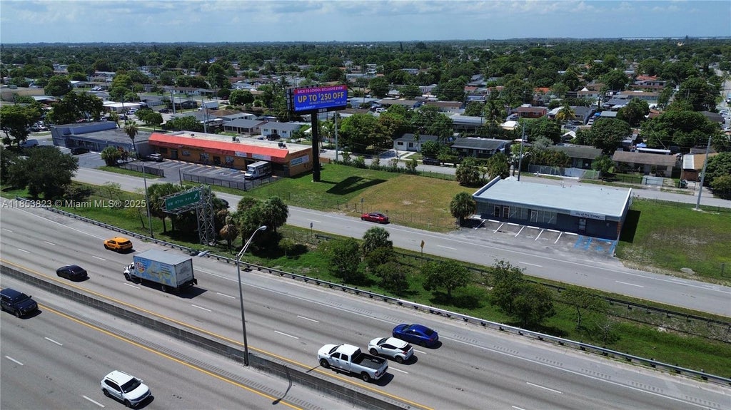 43xx Nw 167th St, Miami Gardens