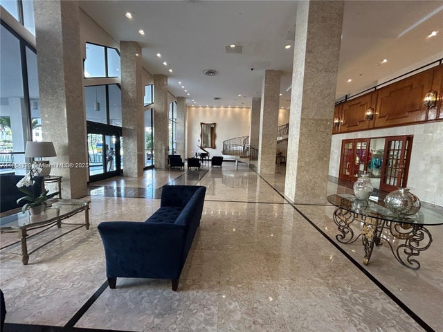 4 of 6 - 5601 Collins Ave Cu-9, Miami Beach, FL