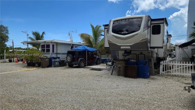 1 of 24 - 325 Calusa St Lot 333, Key Largo, FL