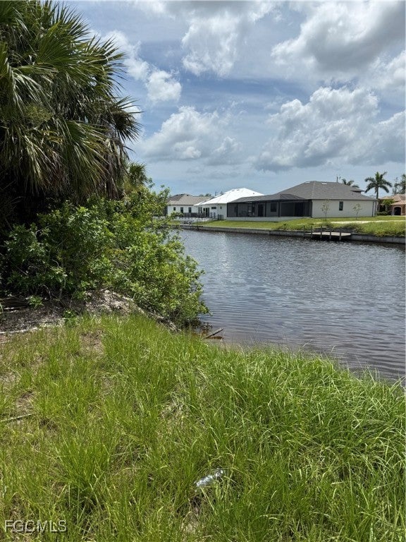 2372 Nw 38th Pl, CAPE CORAL
