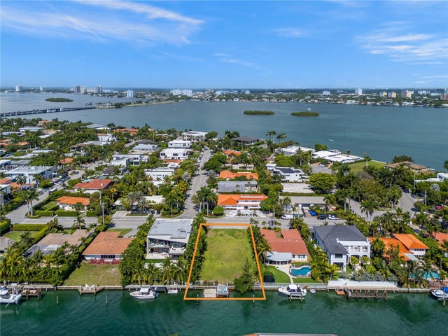 3 of 26 - 10201 E Broadview Dr, Bay Harbor Islands, FL