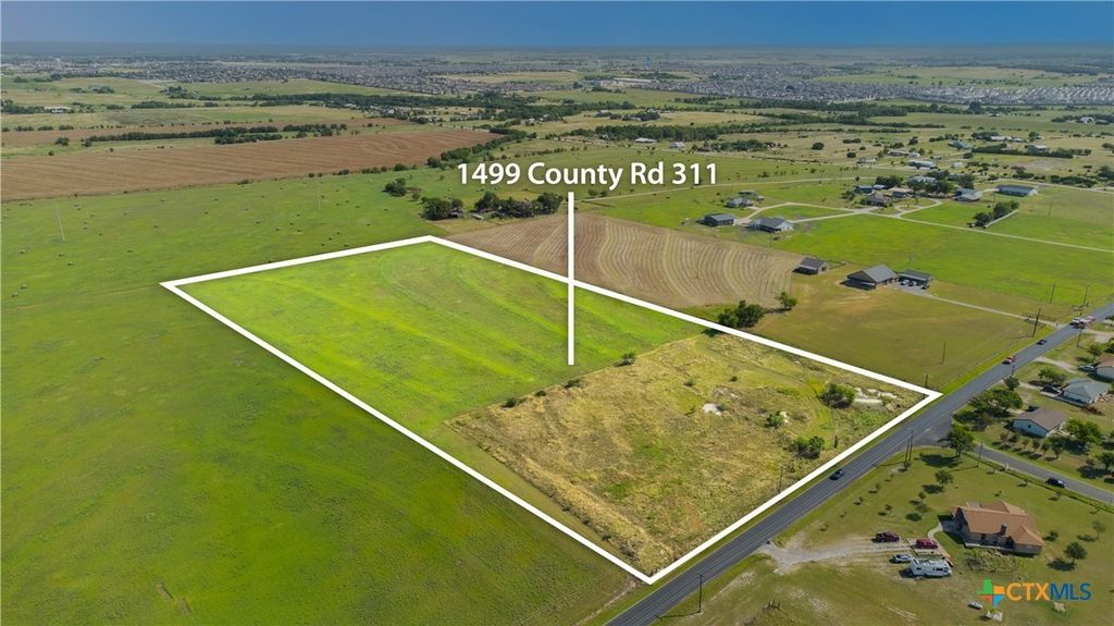 1499 County Road 311, Jarrell