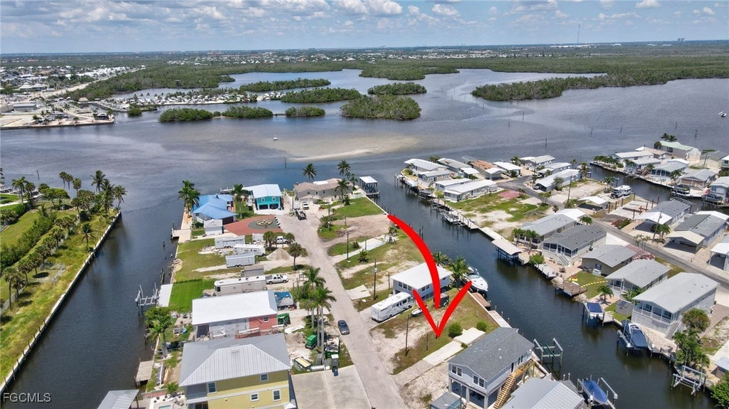 856 Oak St, FORT MYERS BEACH