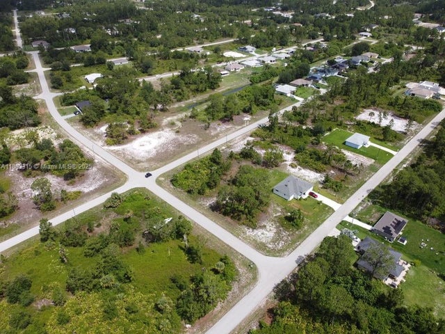 5 of 7 - 535 Beach Ave S, Lehigh Acres, FL