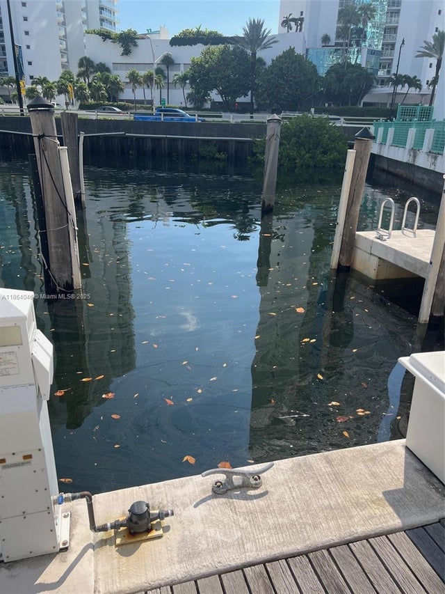 3 of 8 - 16400 Collins Oceania Marina Boat Slip, Sunny Isles Beach, FL