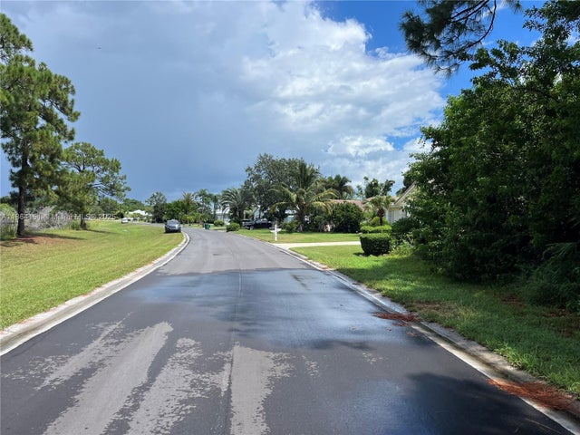 3 of 5 - 2789 Se Bluem Way, Port St Lucie, FL