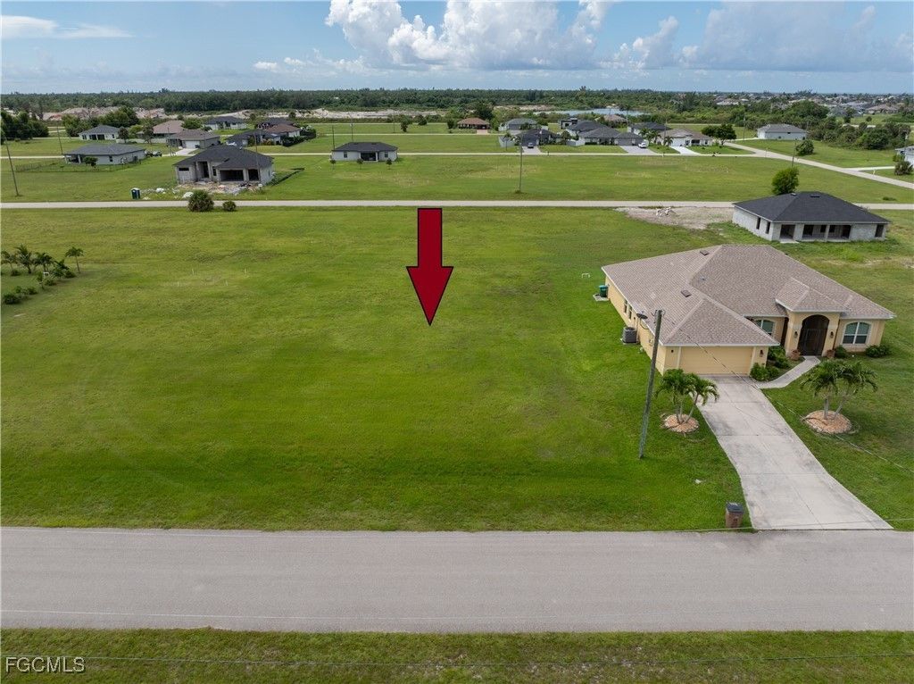 3914 Nw 39th St, Cape Coral