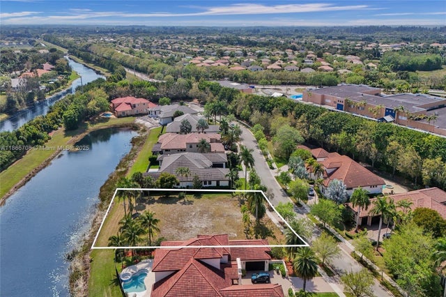 4 of 7 - 19068 Park Ridge St, Weston, FL
