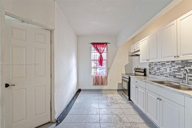 5 of 45 - 71 Nw 34th Ter, Miami, FL