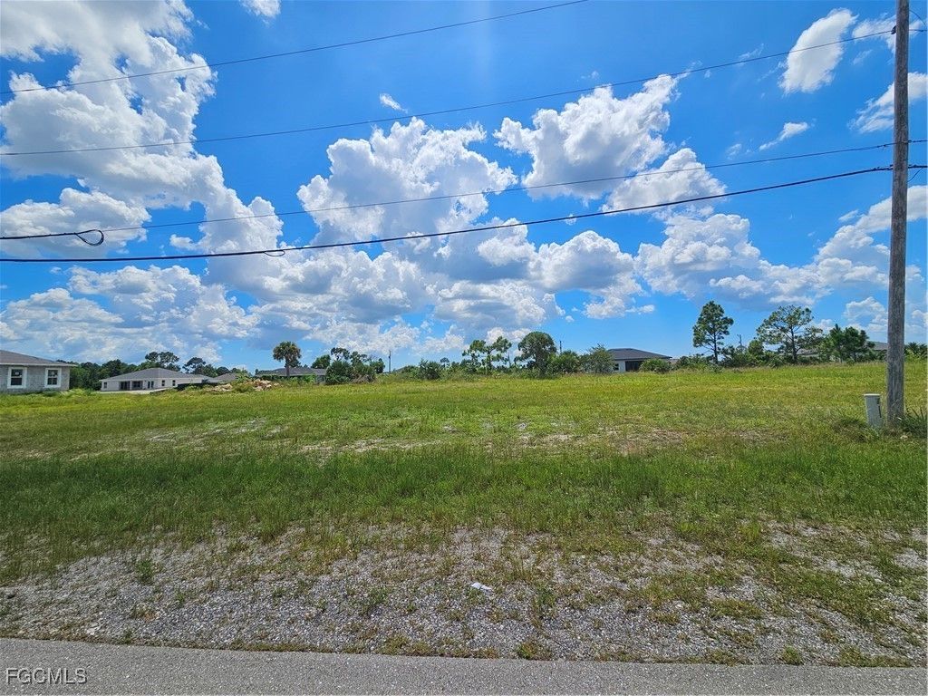 4322 Connection Ave, CAPE CORAL