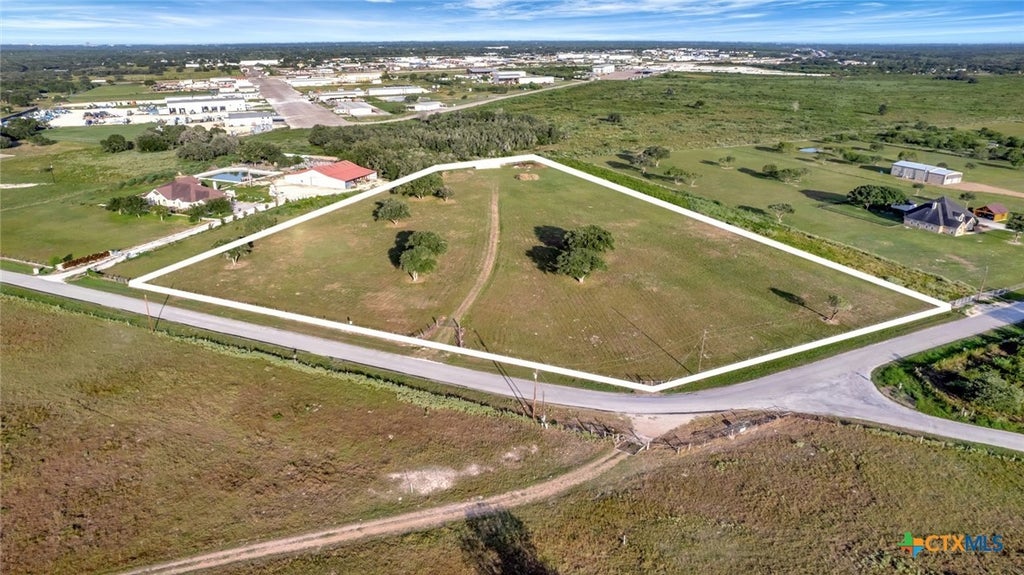 4327 Old Goliad Road, Victoria