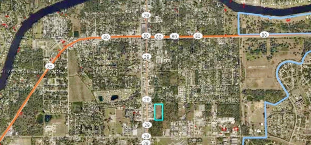 155 E Lincoln, La Belle